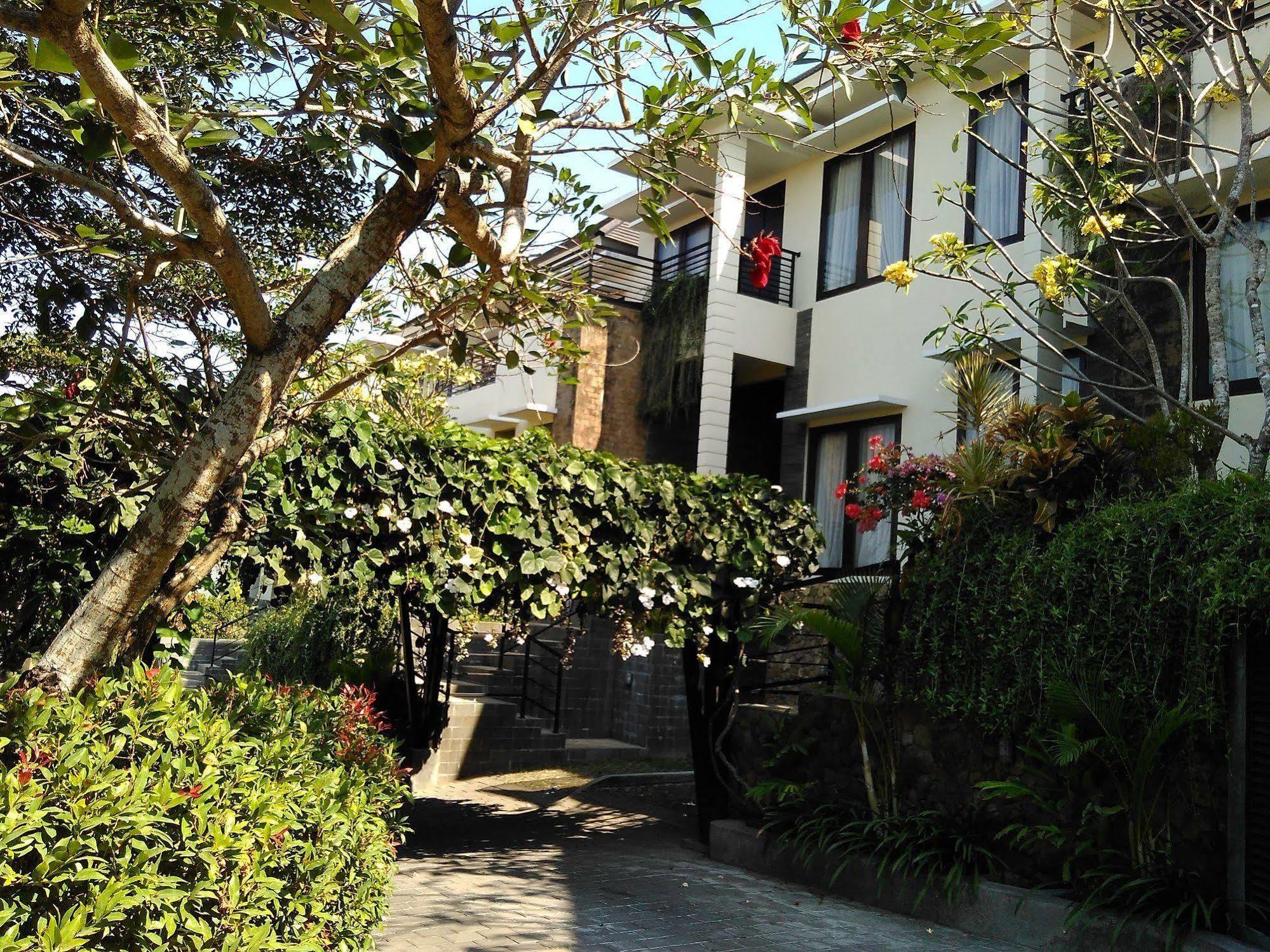 Parkside Denbukit Residence & Suite Jimbaran Ngoại thất bức ảnh